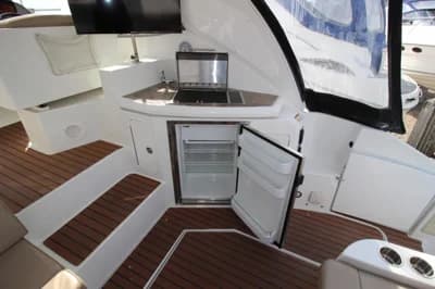 2007 Cruisers Yachts 460 Express 4