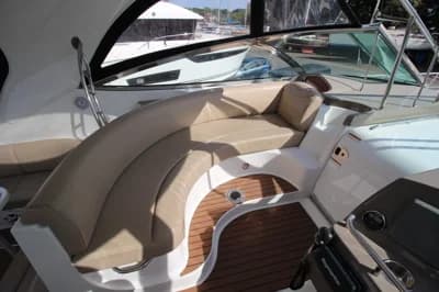 2007 Cruisers Yachts 460 Express 5