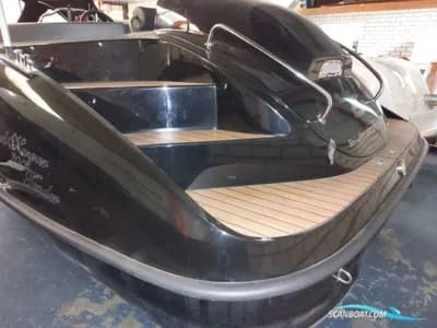 Tender Gentleman´s Launch 700XL 3