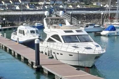 2012 Sealine T50 2
