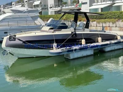 Invictus GT 320 2