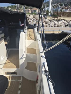 2023 Quicksilver Activ 875 Sundeck 3