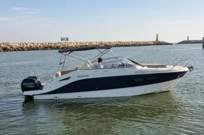 2017 Quicksilver Activ 805 Cruiser 2