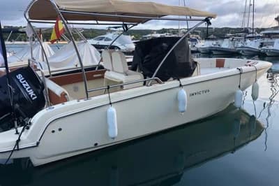 2022 Invictus 270 FX Open 2