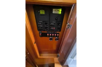 2009 Beneteau Antares 12 3