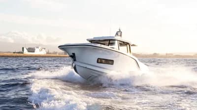 2025 Aiata Wayfinder 38 2