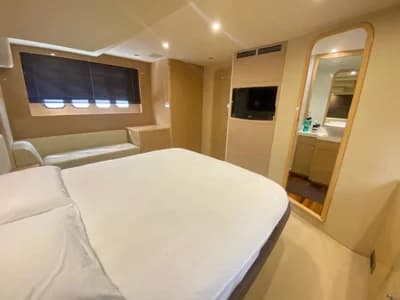 2010 Princess 62 Flybridge Motor Yacht 4