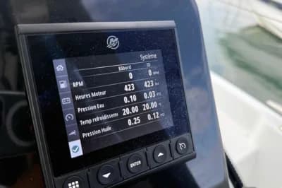 2023 Beneteau Antares 11 Fly 3
