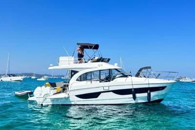 2023 Beneteau Antares 11 Fly 4
