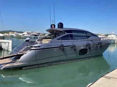 2020 Pershing 62 2