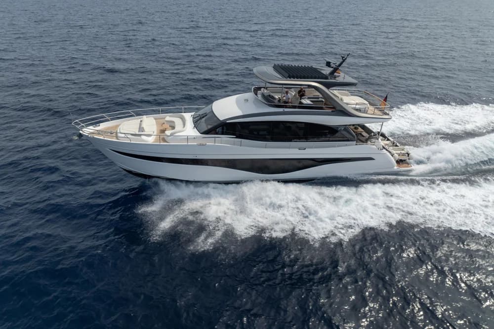 2022 Princess Y72