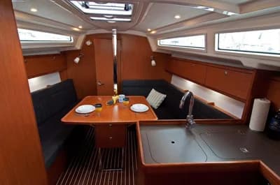 Bavaria Cruiser 34 5