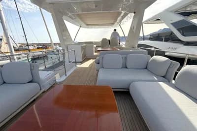 2021 Azimut 66 4