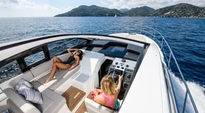 2020 Fairline Targa 45 Open 3
