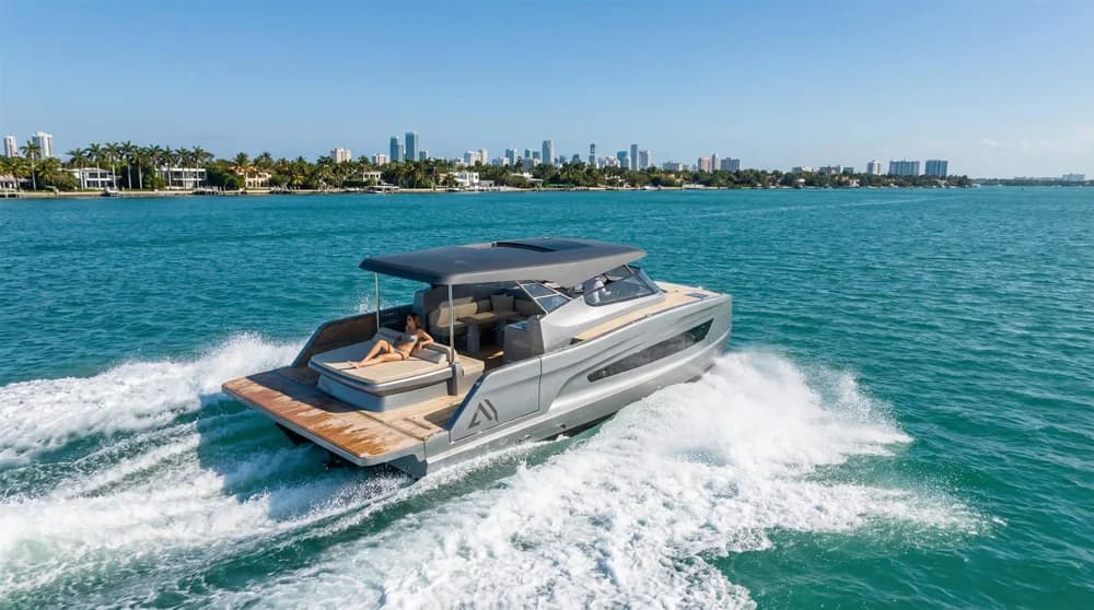 2026 Aventura 38 S