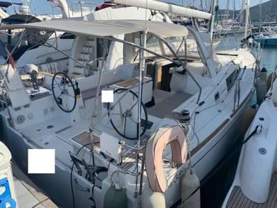 Bénéteau Oceanis 38.1 3