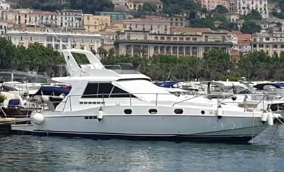 1985 Laver 40 FLY 2