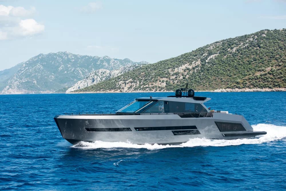 2025 Mazu Yachts 82