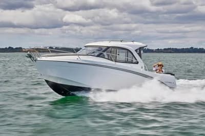 2021 Beneteau Antares 7 5