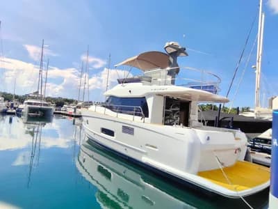 2021 Azimut Magellano 43 2