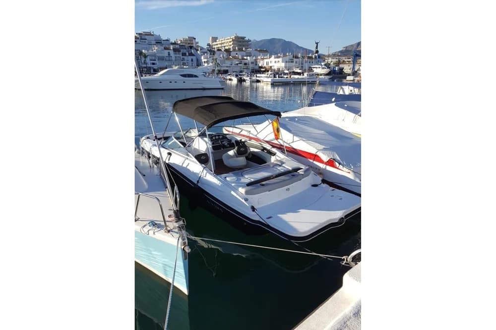 2016 Rinker 216 Captiva Bowrider