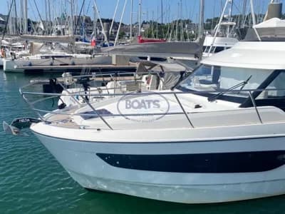 2023 Beneteau Antares 11 Flybridge 3