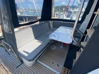 2023 Beneteau Antares 11 Flybridge 5