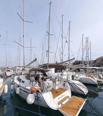 Bavaria Cruiser 34 3