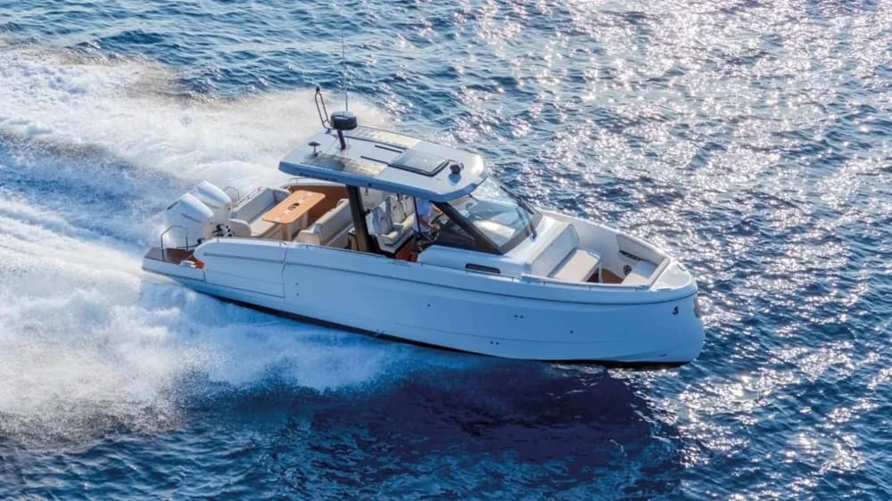 2027 Beneteau Gran Turismo 35