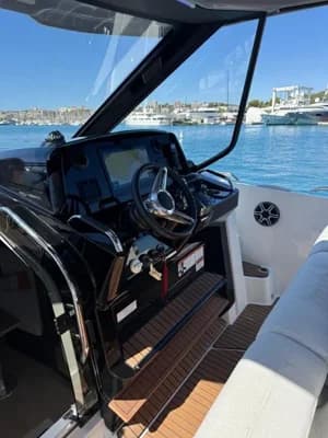 2027 Beneteau Gran Turismo 35 3
