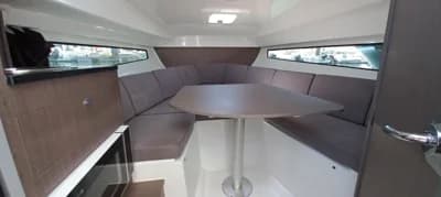 2023 Beneteau Flyer 8 SUNdeck V2 4