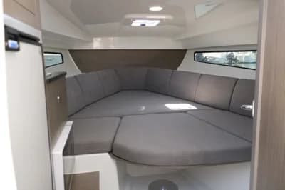2023 Beneteau Flyer 8 SUNdeck V2 5