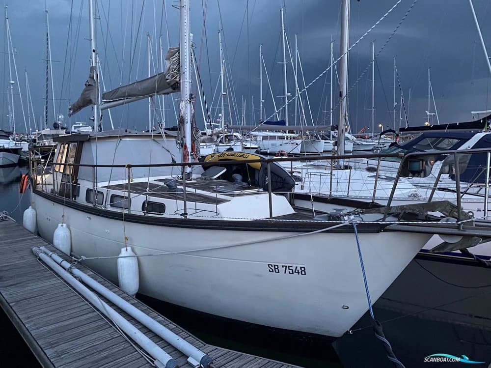 Nauticat 38