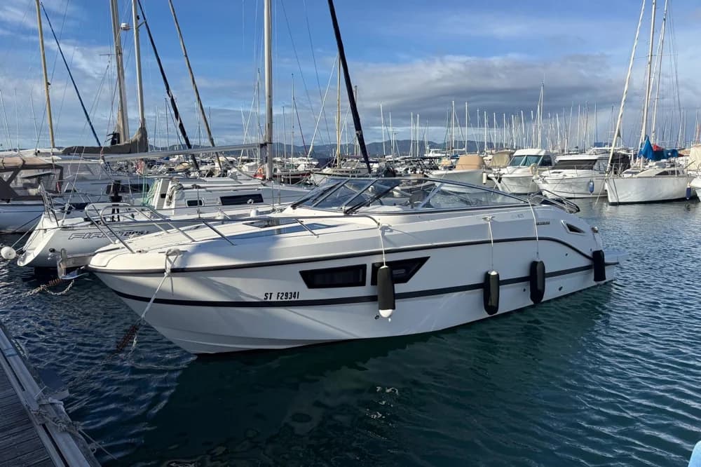 2015 Quicksilver Activ 805 Sundeck