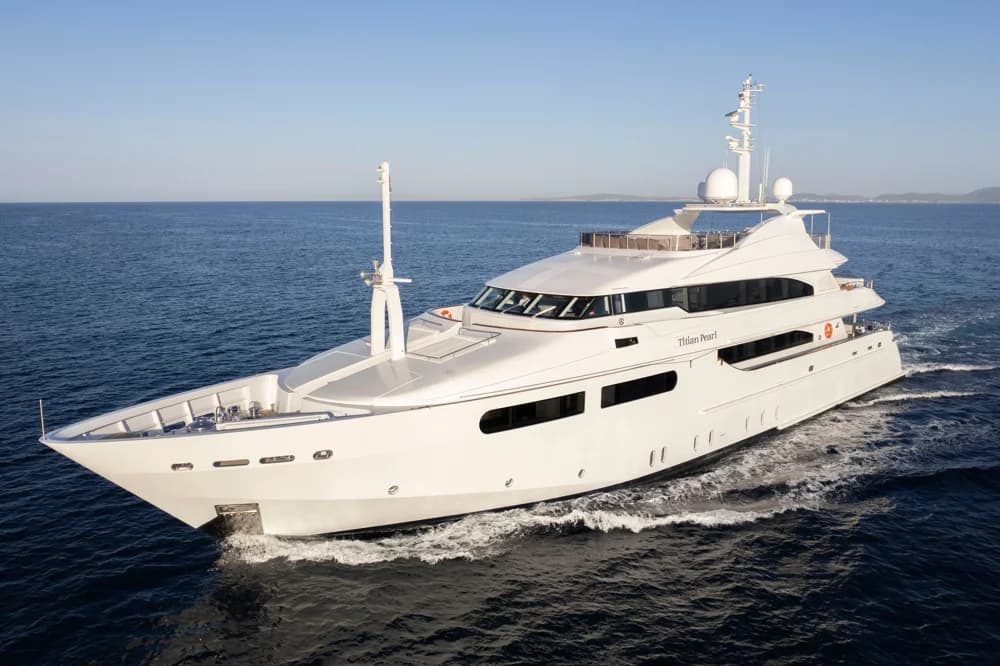 2001 CRN Magnifica