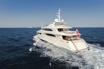 2001 CRN Magnifica 3