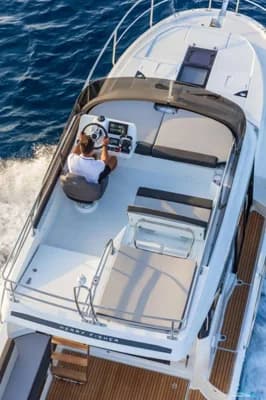 Jeanneau Merry Fisher 1095 Fly 3