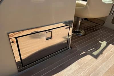 2016 Chris-Craft Corsair 32 5
