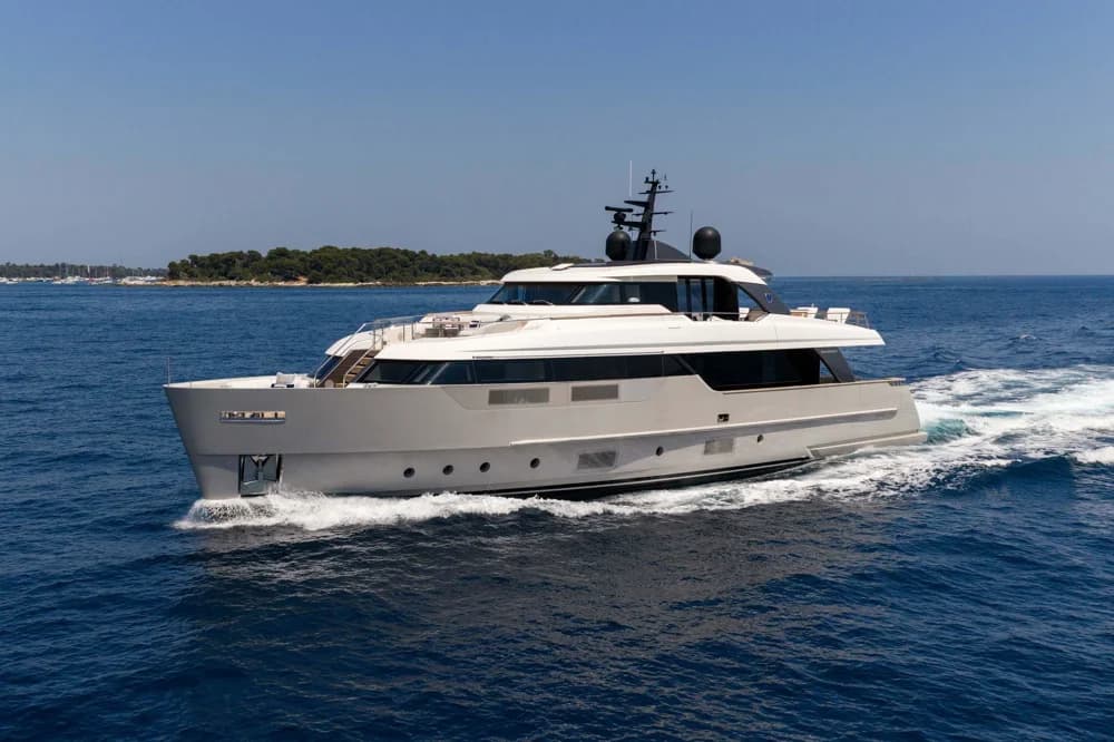 2022 Sanlorenzo SD96