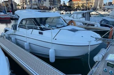 2022 Beneteau Antares 8 2