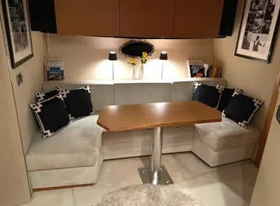 2009 Azimut Atlantis 50 3