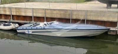 1997 Cigarette 38' Top Gun 3