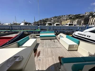 2004 Mochi Craft 51 Dolphin 2