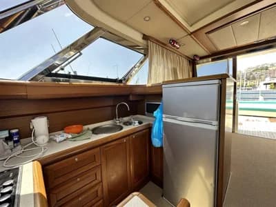 2004 Mochi Craft 51 Dolphin 3