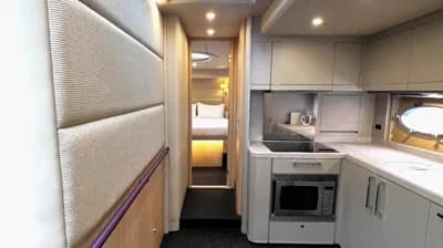 2006 Princess V70 3