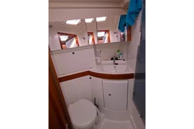 2008 Beneteau Oceanis 43 3