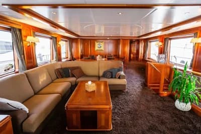 2009 Benetti Tradition 100 3