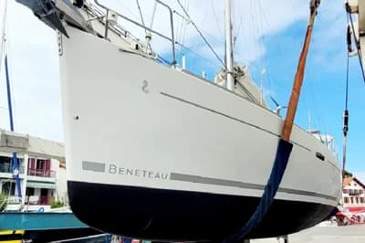 2011 Beneteau Oceanis 37 2