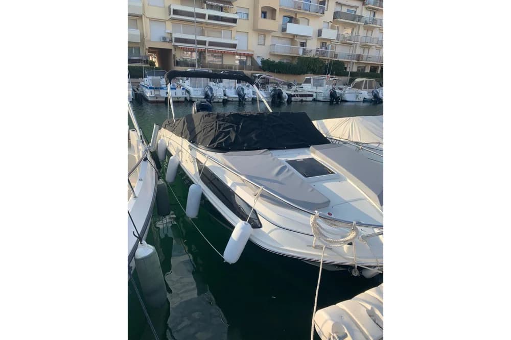 2022 Bayliner VR5 Cuddy
