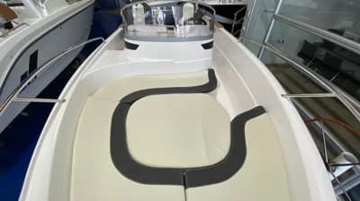2025 B2 Marine CAP FERRET 522 OPEN 5